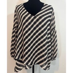 Vince Camuto Black White Striped V-Neck Blouse Medium EUC